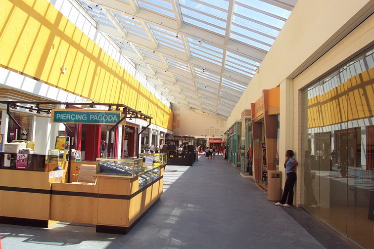 ugg store jersey gardens mall